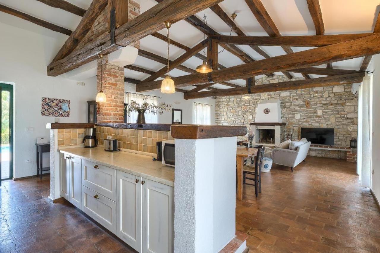 Villa Leopoldo By Istrian Country Houses Barat  Buitenkant foto