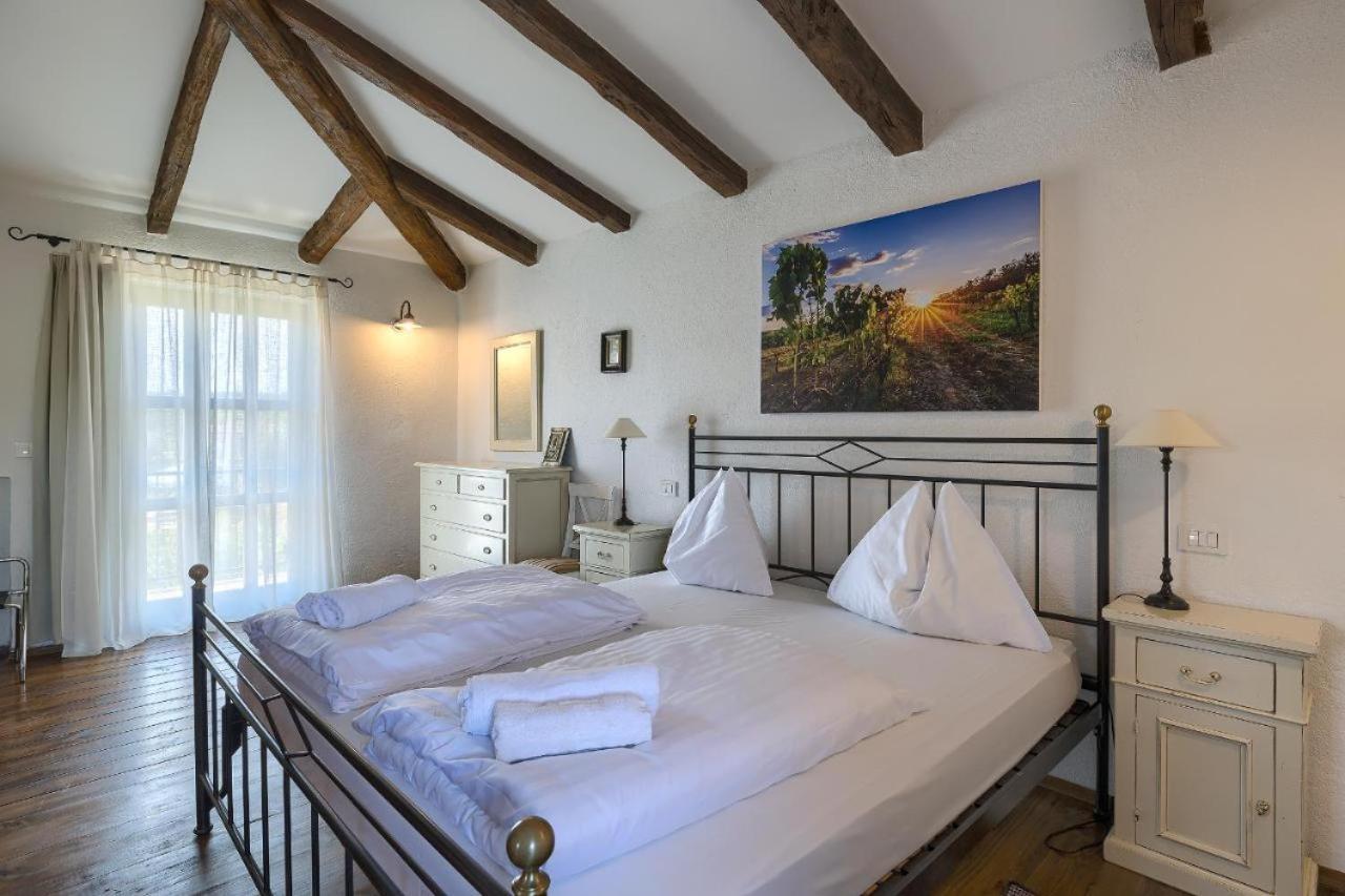 Villa Leopoldo By Istrian Country Houses Barat  Buitenkant foto