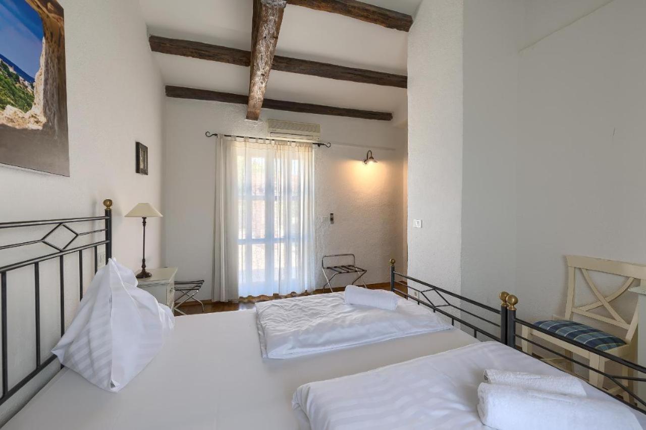 Villa Leopoldo By Istrian Country Houses Barat  Buitenkant foto